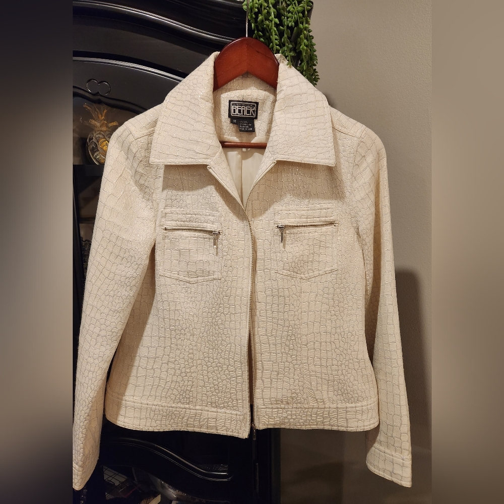 Short jacket